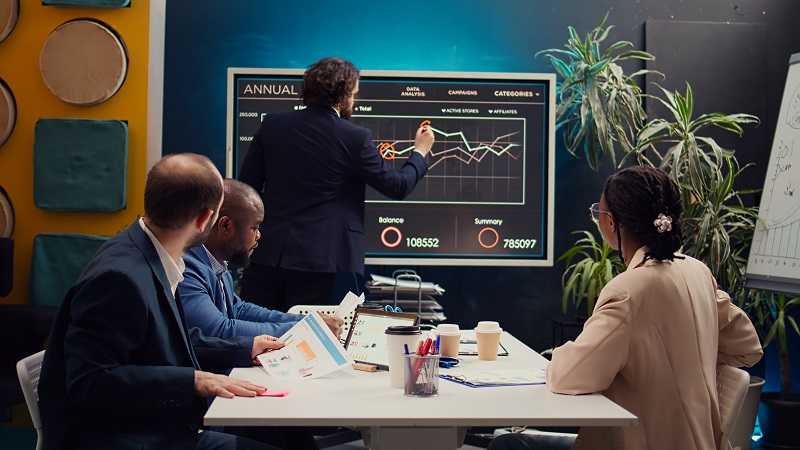 Investment Tips Discommercified: Smart Investing Guide